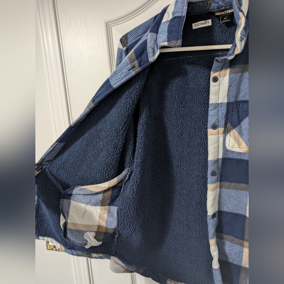 RealTree Blue Plaid Button-Up Jacket - Picture 2 of 4